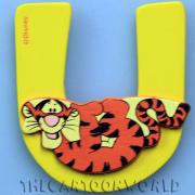 Letters in Wood Adhesive DISNEY WINNIE THE POOH - U