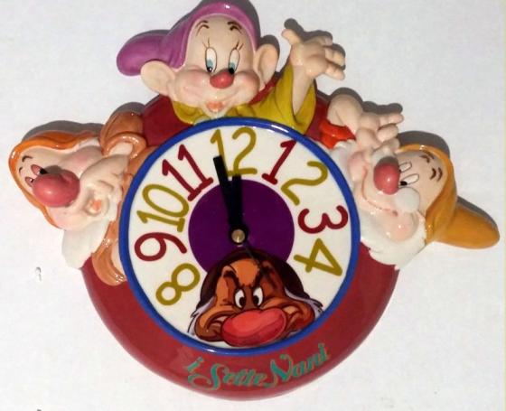OROLOGIO da Muro IN Porcellana Certificata DISNEY - 7 NANI - Dimensioni 23x18 Cm