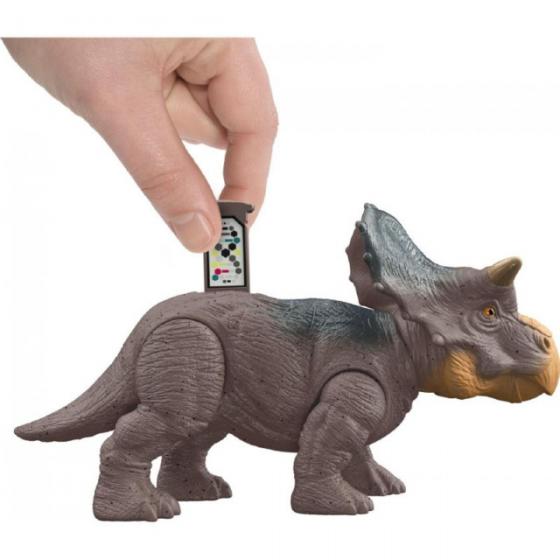 JURASSIC WORLD ATTACCO GIURASSICO NASUTOCERATOPS