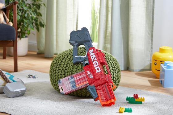 Hasbro Motostryke Blaster motorizzato, Contiene Freccette Nerf Mega e 10 Clip rivista  E6474EU4